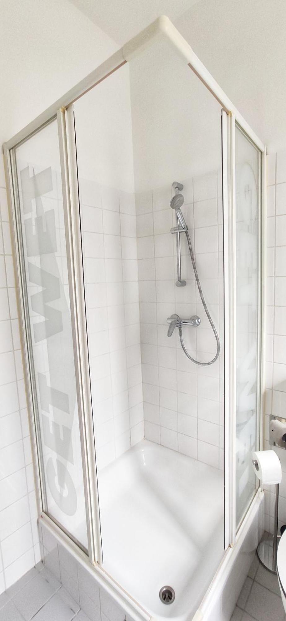 Helle Zweiraumwohnung In Wohngebiet Wien